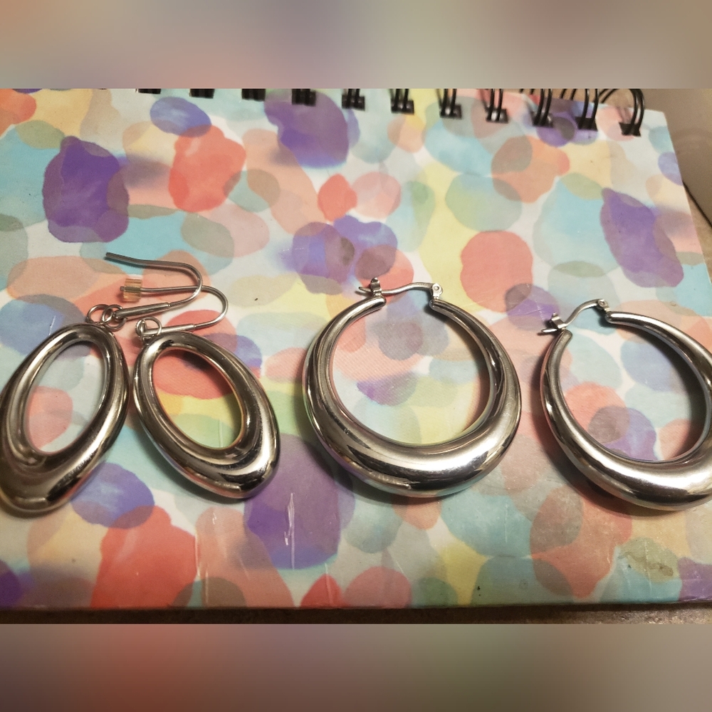 Elegant Silver Hoop Earrings Set
